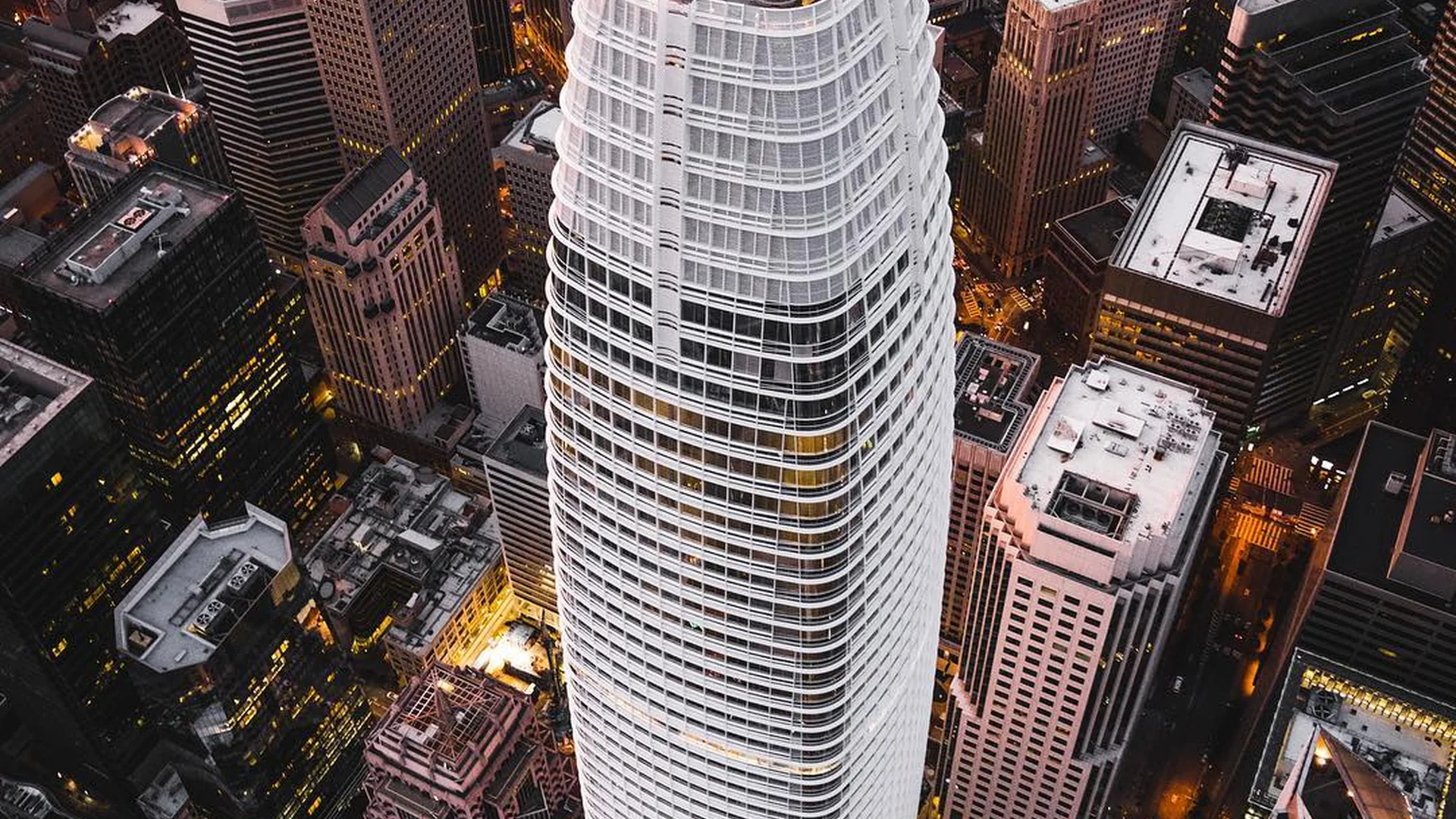 Salesforce Tower